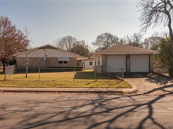 4th image of 1300 Saturn St