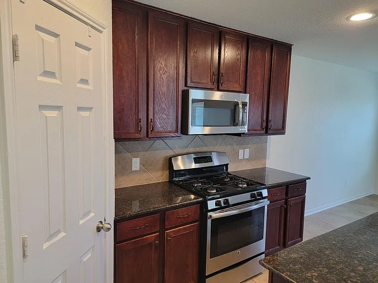 13903 Bellows Gate Ct — Photo 10