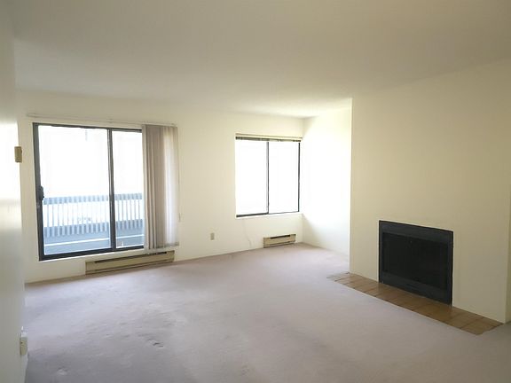 2nd image of 8400 Ackroyd Rd #216