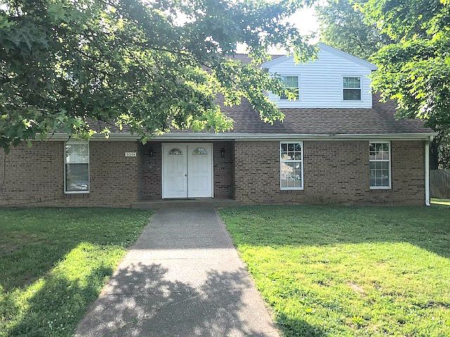 1st image of 5044 Kenwood Ct #A