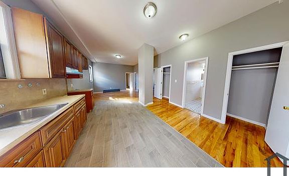 2nd image of 60 Holland Ave #1R