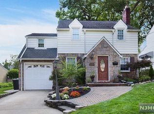 110 Cedar Ave, Maywood, NJ 07607