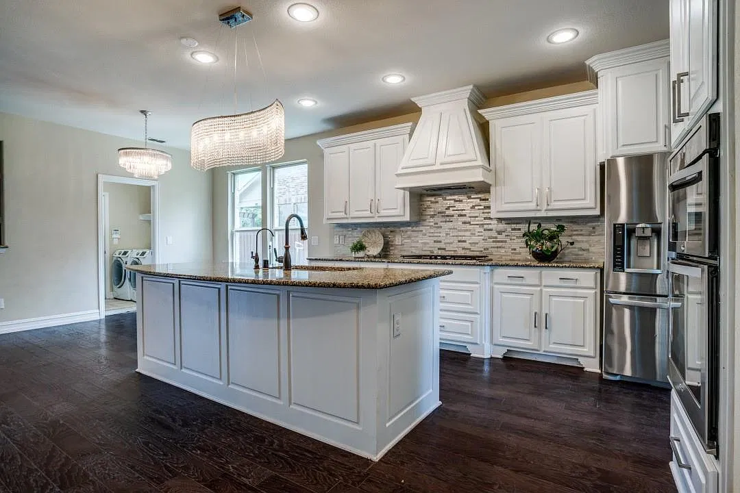 4 bed, 3669 sqft, $3,999 — Photo 1