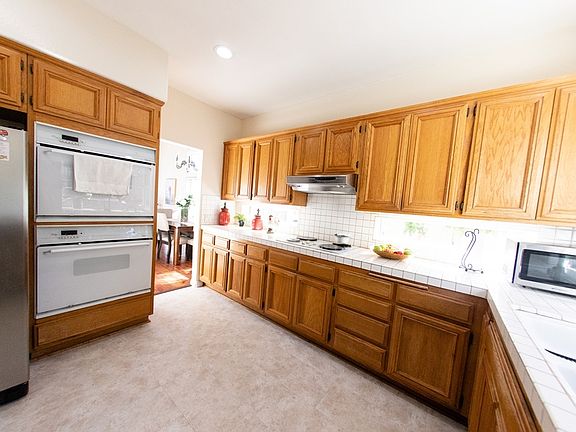 4th image of 13884 Lewiston St