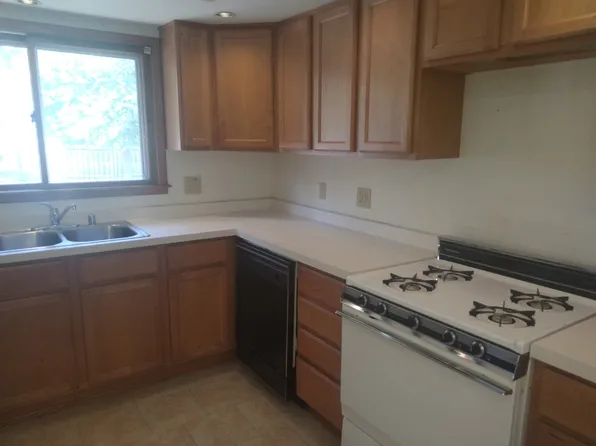 859 Tuscarora Ave, Saint Paul, MN 55102