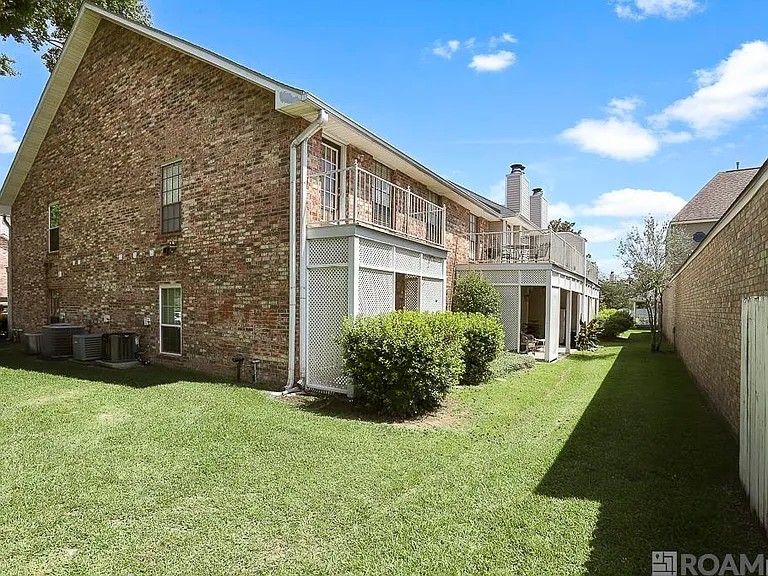 8500 Bluebonnet Blvd #22 — Photo 20