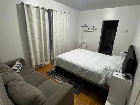 2199 Holland Ave, Bronx, NY 10462