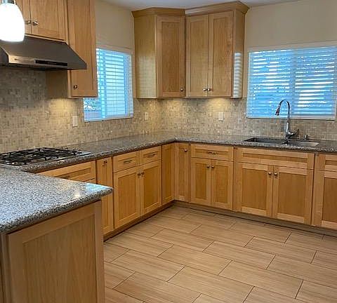 4th image of 10937 Fairbanks Way