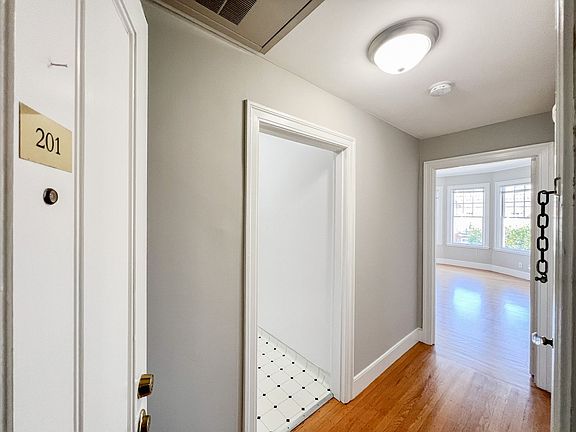 2nd image of 2300 Bay St APT 201