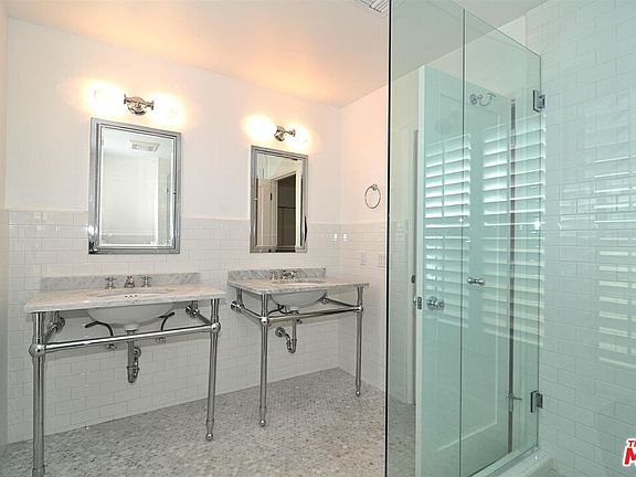 3rd image of 4241 Colfax Ave #4241D
