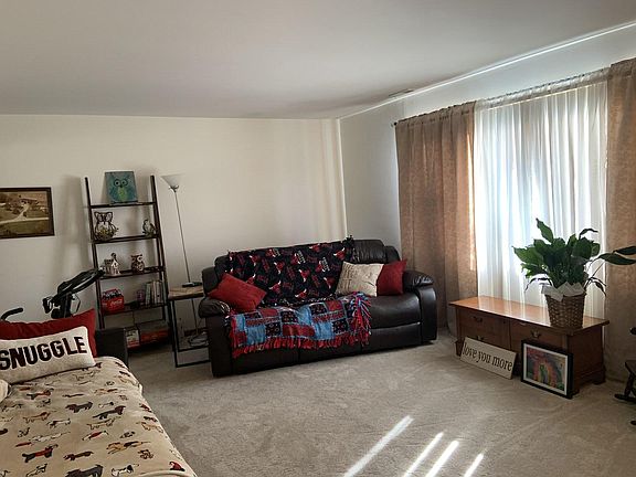 2nd image of 395 Elk Blvd APT 3A