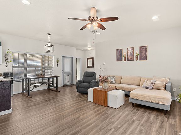 5th image of 1922 Weston Loop