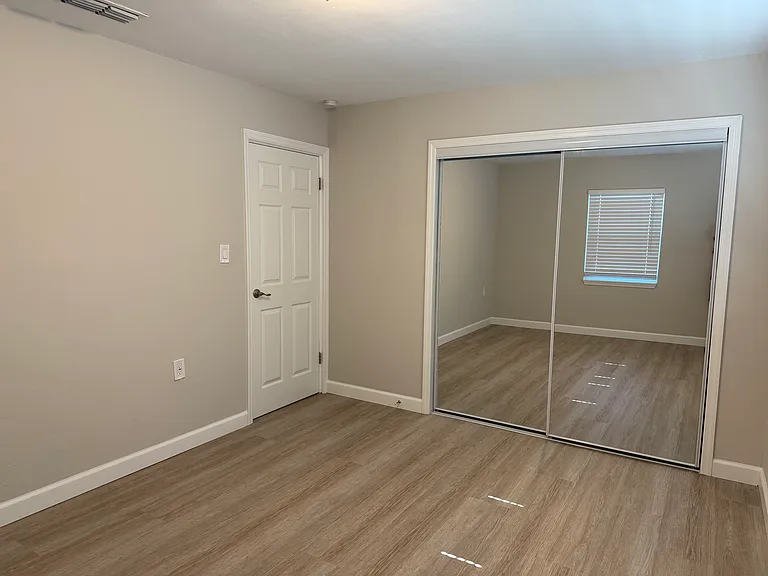 820 Eden Isle Blvd NE — Photo 8