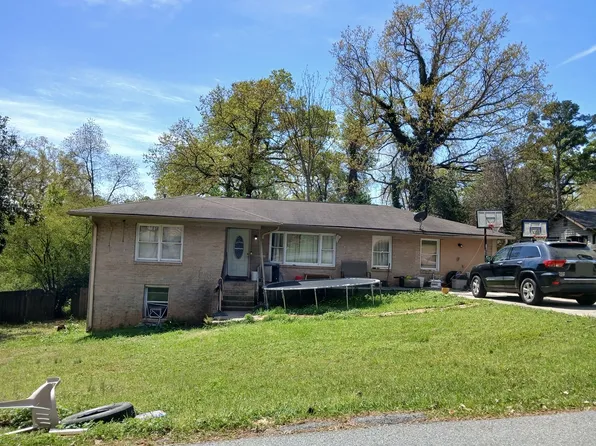 203 Randall Dr, Warner Robins, GA 31088