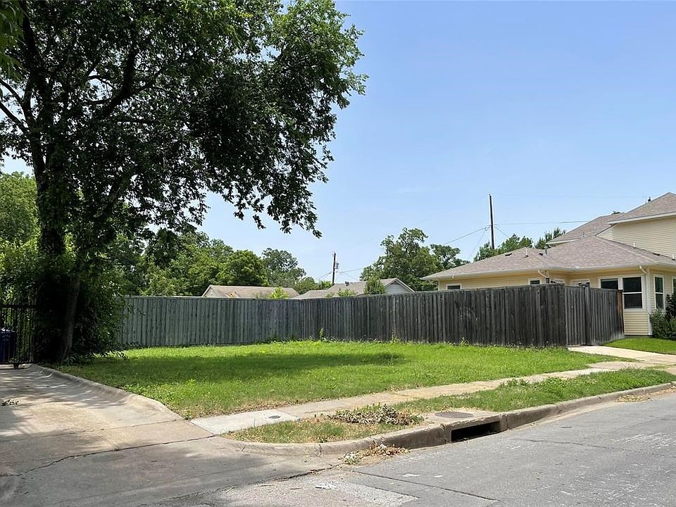 2nd image of 413 N Prairie Ave