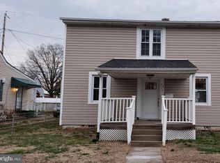 25 Terrace Rd, Baltimore, MD 21221