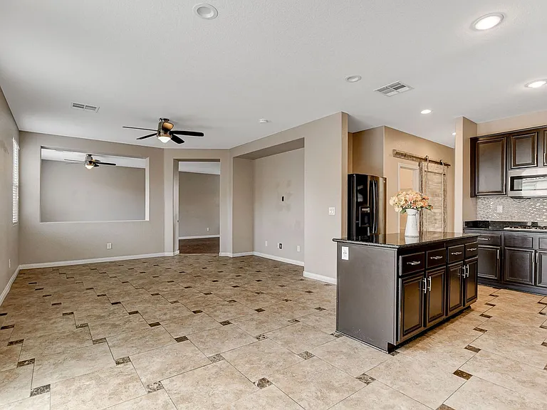 66 Archer Glen Ave — Photo 9