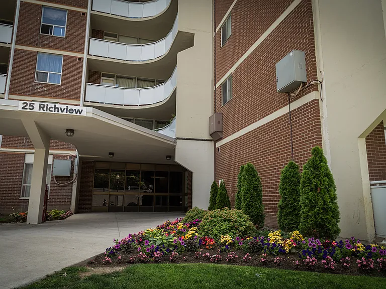 25 Richview Rd #603 — Photo 24