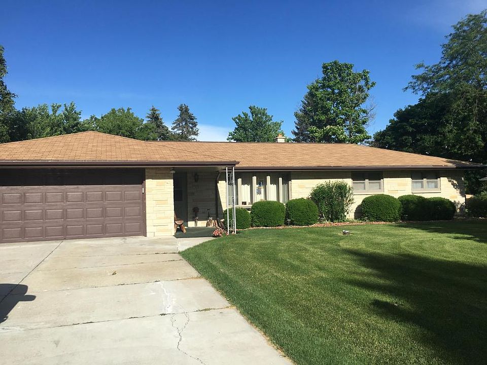 1st image of 7078 N Parkview Dr