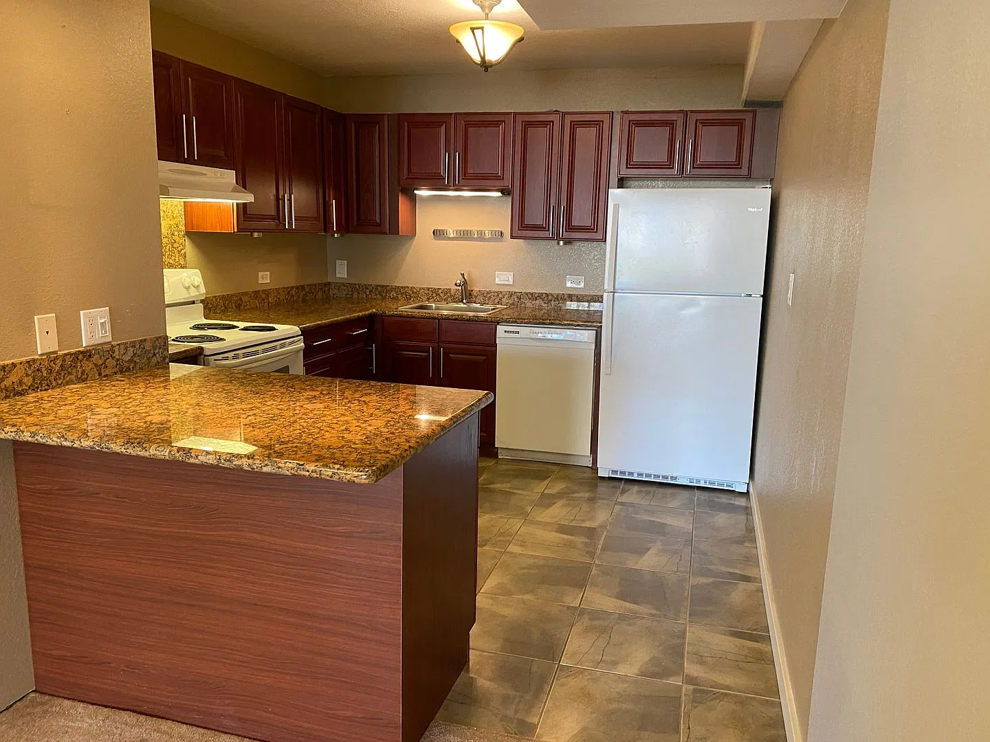 For Rent - Wailana at Waikiki 1860 Ala Moana Blvd #1203 — Photo 2