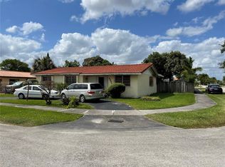9001 SW 21st St, Miami, FL 33165