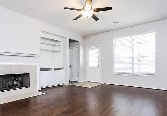 4th image of 651537 Canyon Mist Ln