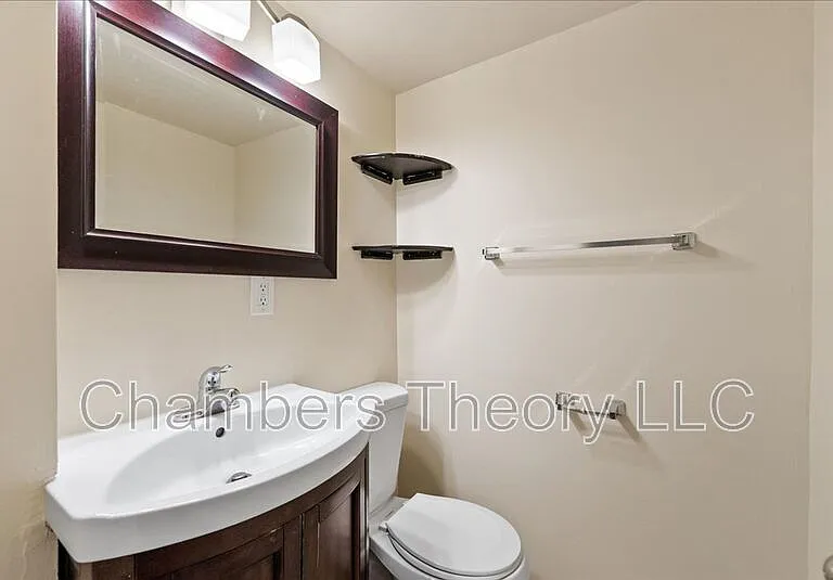 533 Florida Ave NW #2 — Photo 14