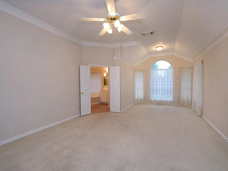 17222 Leeside Dr — Photo 19