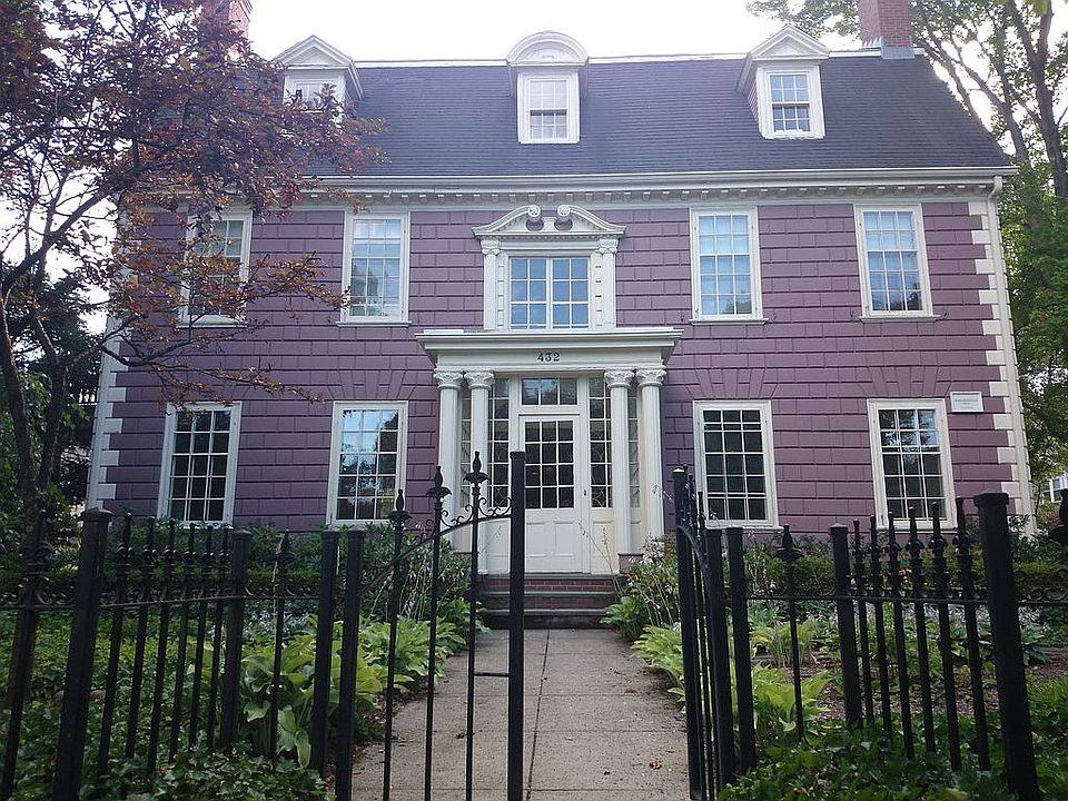 2nd image of 432 Washington St
