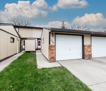 204 5th St NW, West Fargo, ND, 58078