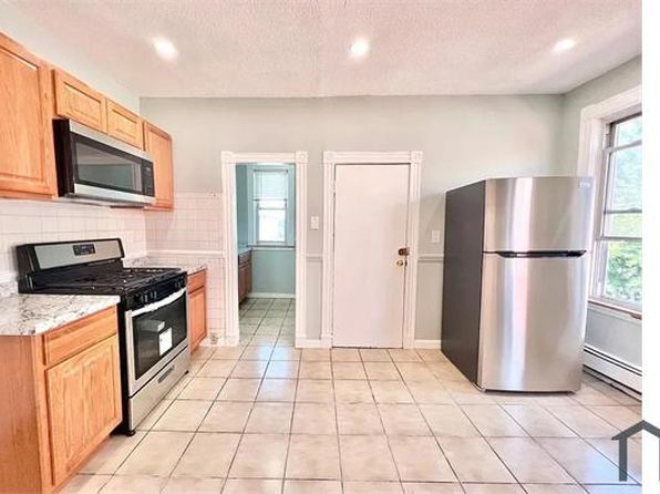 12 Havelock St APT 3