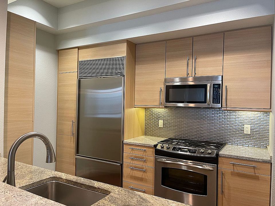 Gourmet Kitchen