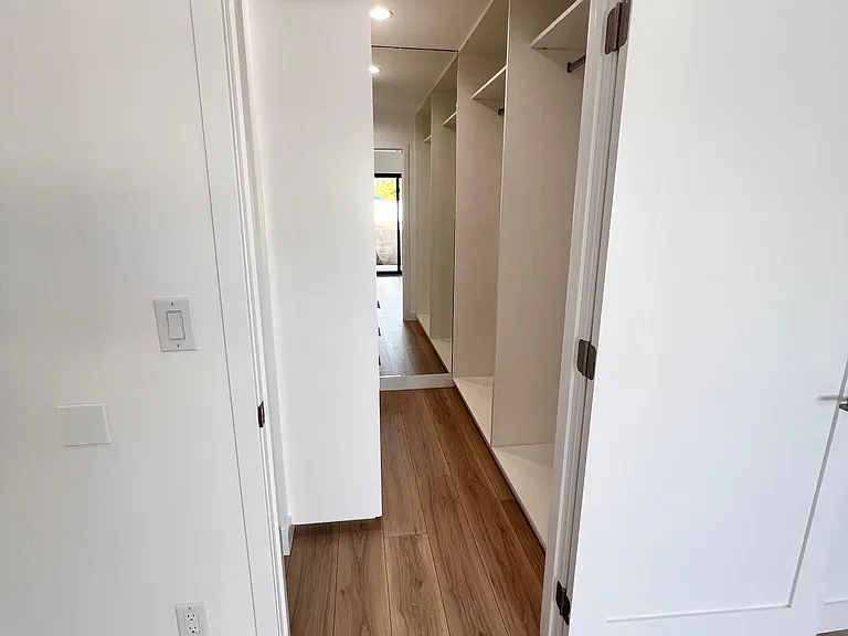 15531 Superior St — Photo 42