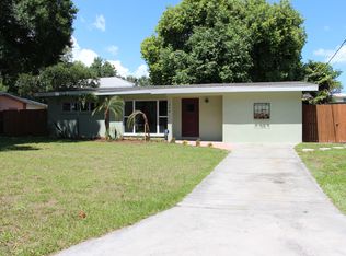 204 21st St NE, Bradenton, FL 34208