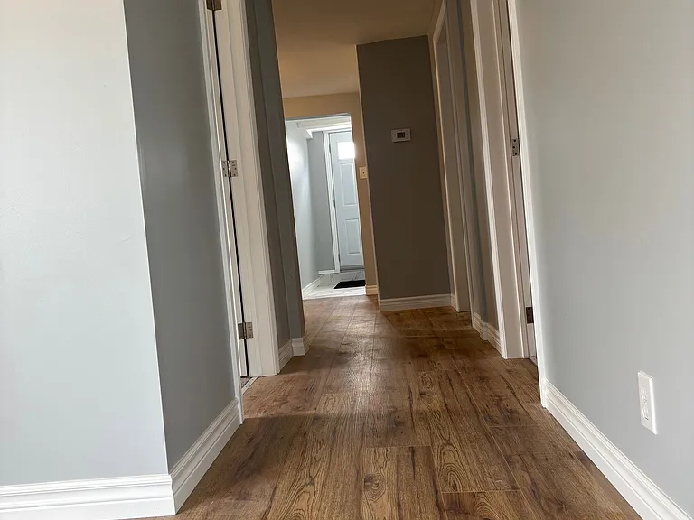 397 Mosley St — Photo 9