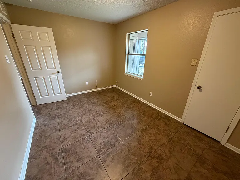 3411A Denson Dr — Photo 8