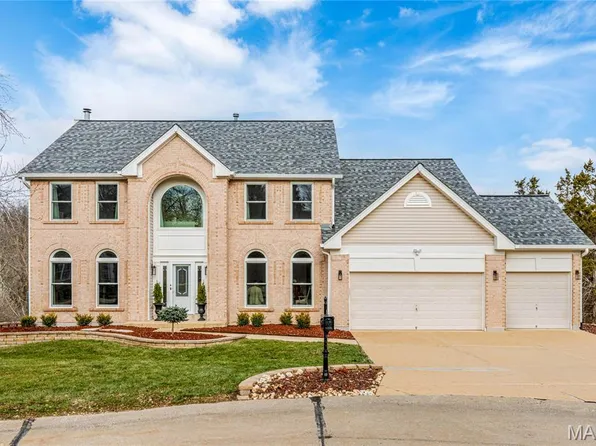 1302 Wellington View Pl, Chesterfield, MO 63005