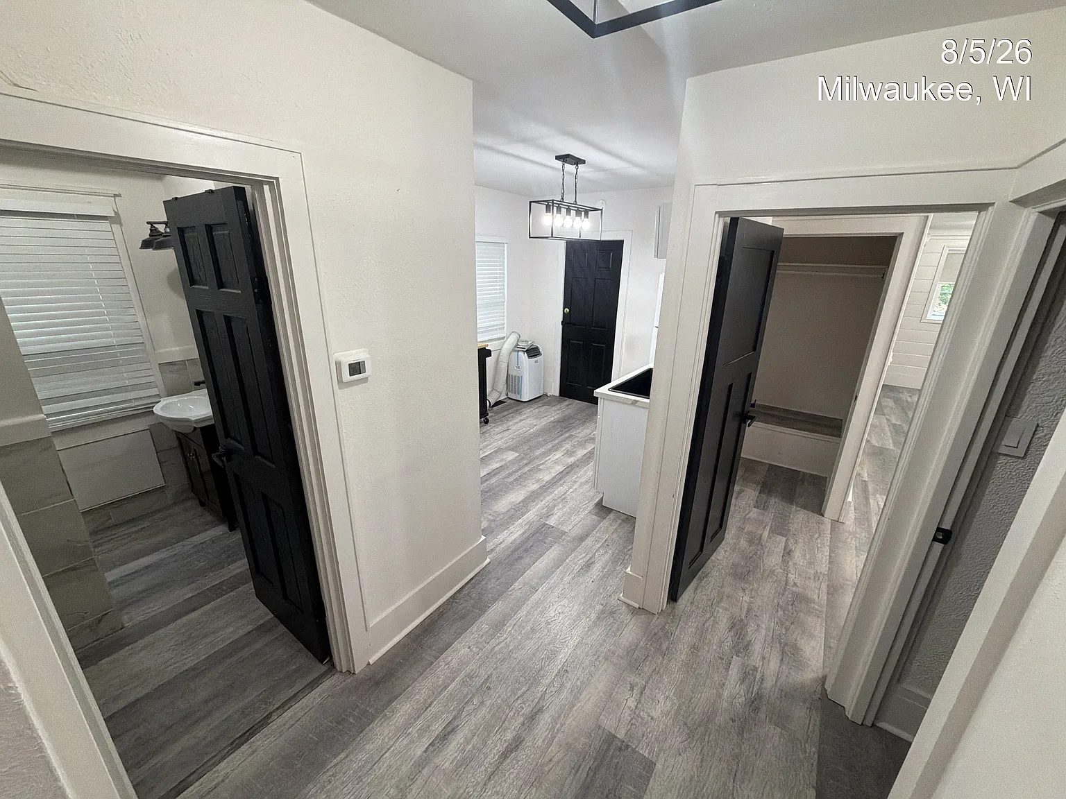 3 bed, $1,850 — Photo 2