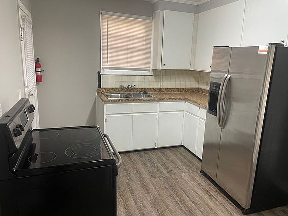 3rd image of 1242 Kenmore St