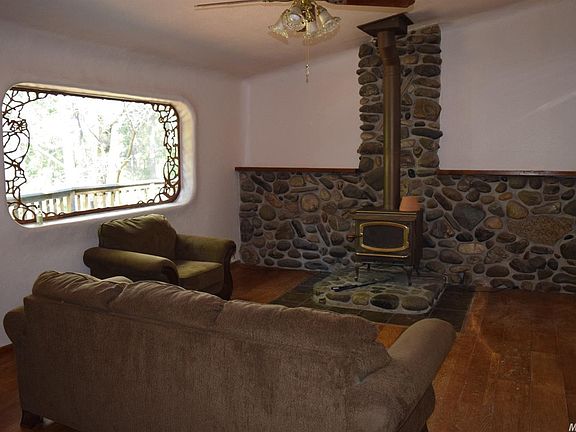 4th image of 2520 Blackbarri Dr