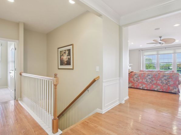 12880 Oxbridge Pl, Fishers, IN 46037
