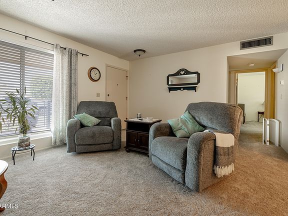 4th image of 10414 W Camelot Circle