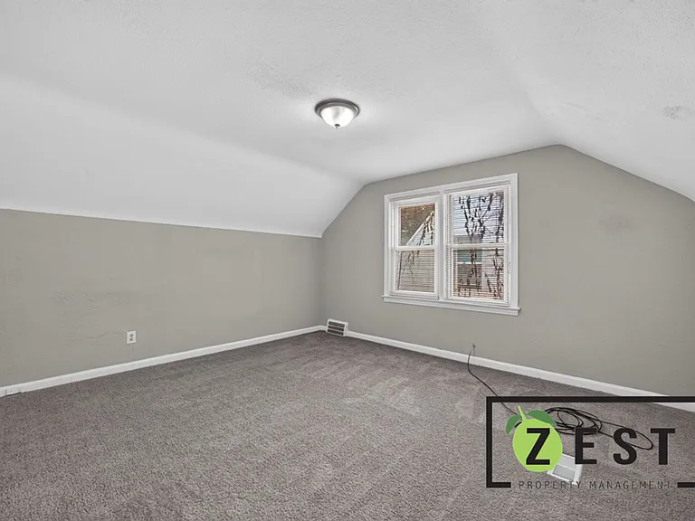 20056 Barlow St — Photo 21