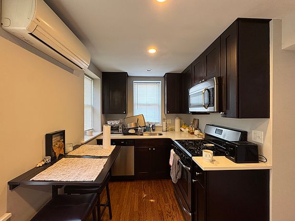 4th image of 6374 Germantown Ave APT 7