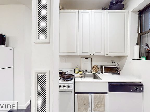 4th image of 345 E 65th St APT 2A