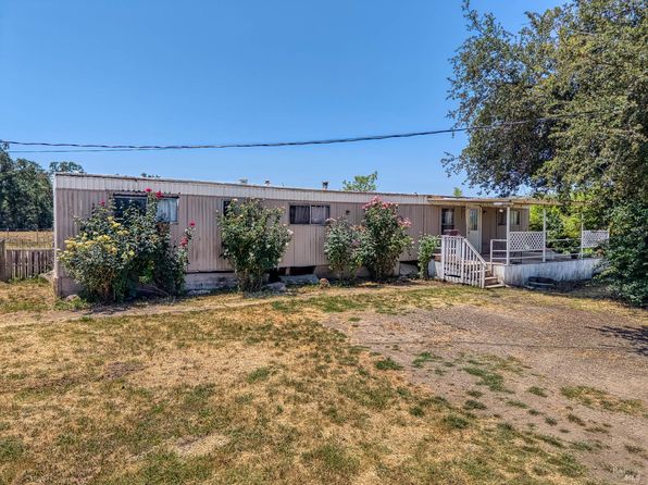 15 acres · 9705 E Side Potter Valley Road, Potter Valley, CA 95469