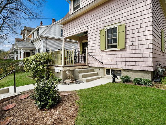 5th image of 51 Hillside Ave
