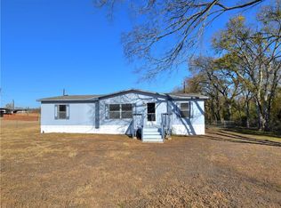 111 N Westbrook Ln, Elgin, TX 78621