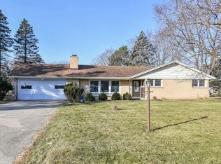 2765 Burlawn Pkwy, Brookfield, WI 53005