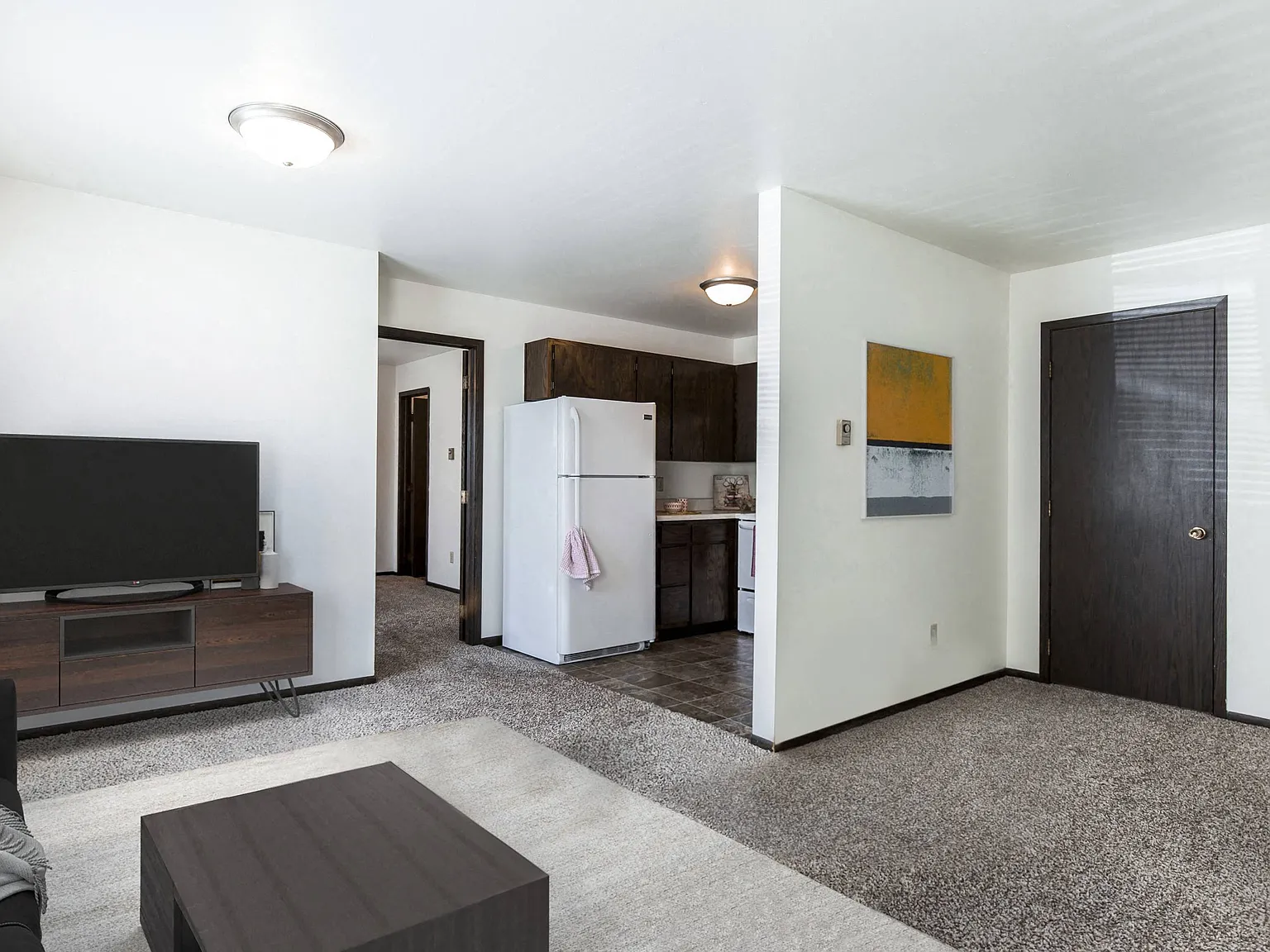 Claremont Apartments — Photo 2